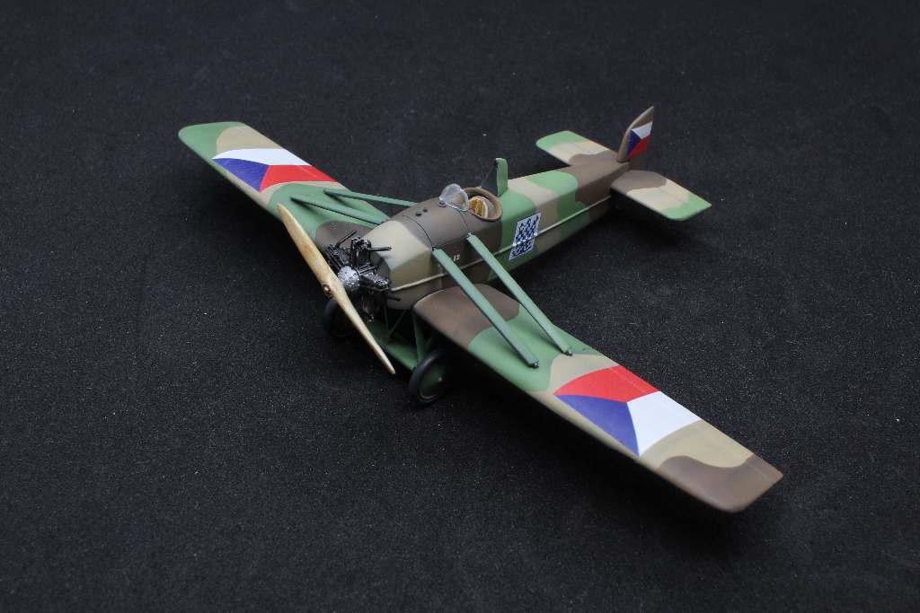 Model z&nbsp;patláku