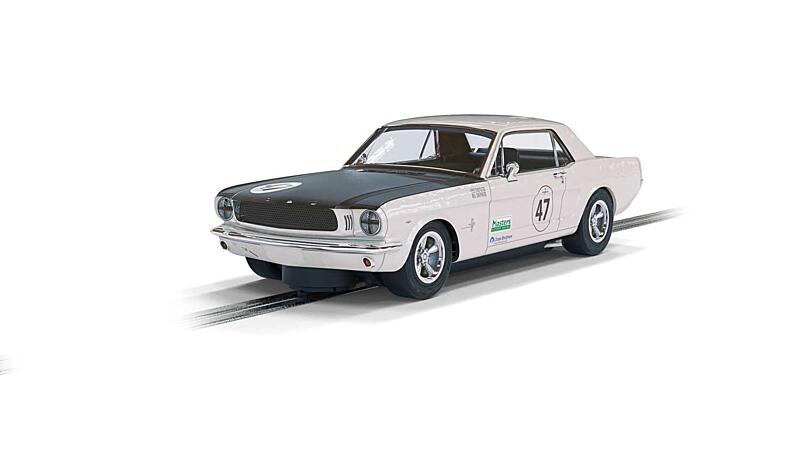 Autíčko Touring Scalextric C4353 - Ford Mustang - Bill and Fred Shepherd - Goodwood Revival 1:32